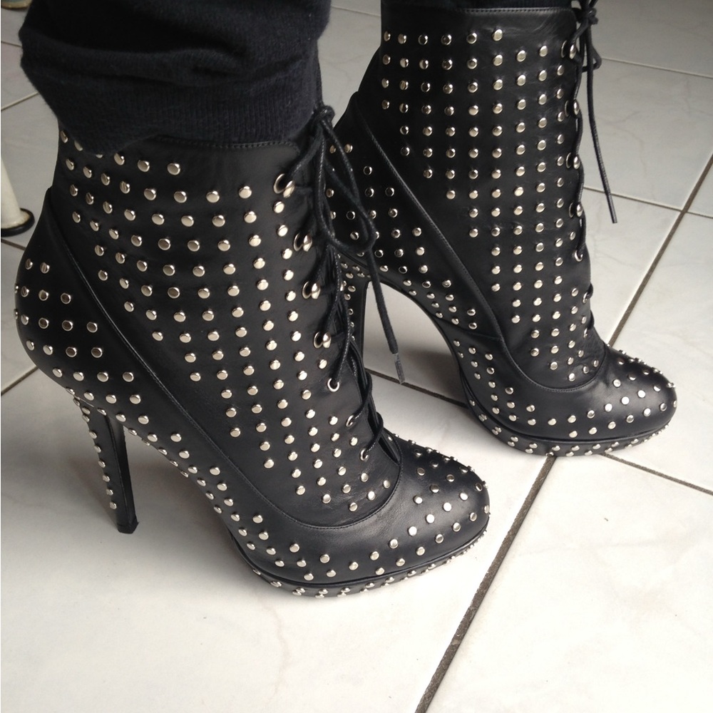 Karl Lagerfeld size 8 lace up Studded Black Ankle Boots